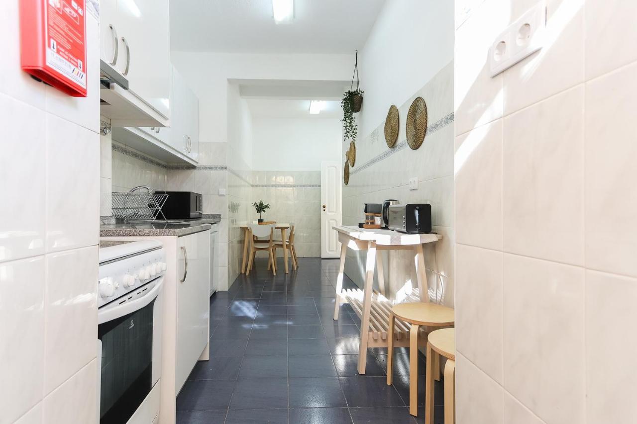 Charming Avenida By Homing Apartment Lisbon Exterior photo