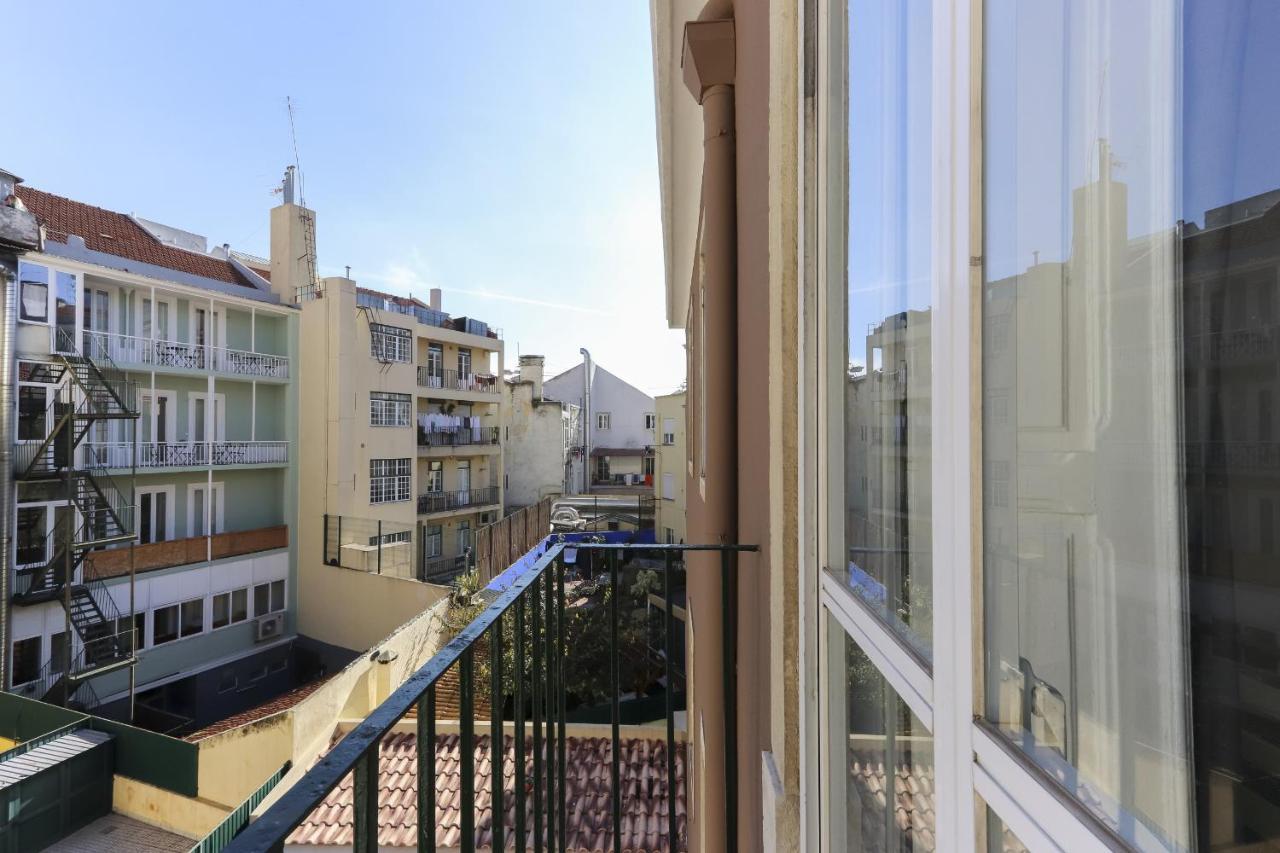 Charming Avenida By Homing Apartment Lisbon Exterior photo