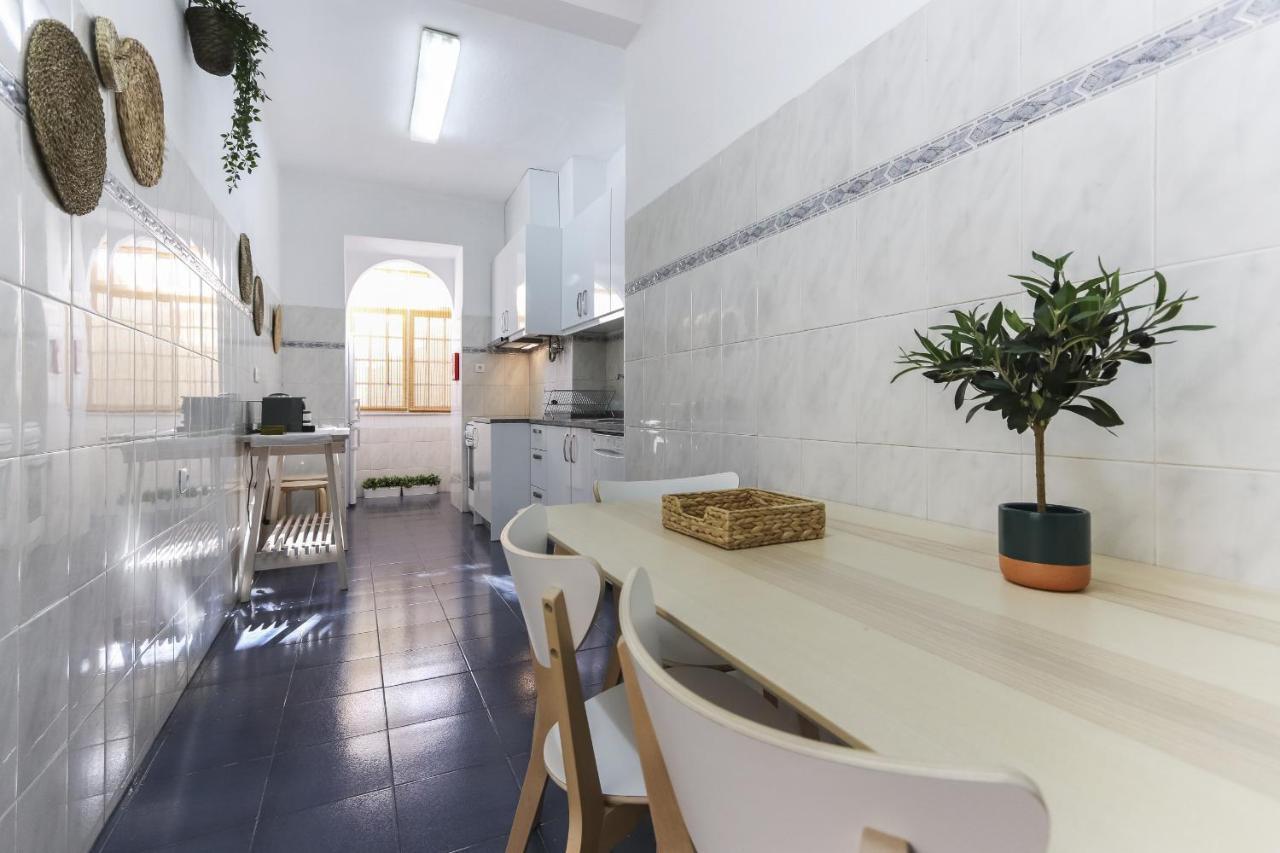 Charming Avenida By Homing Apartment Lisbon Exterior photo