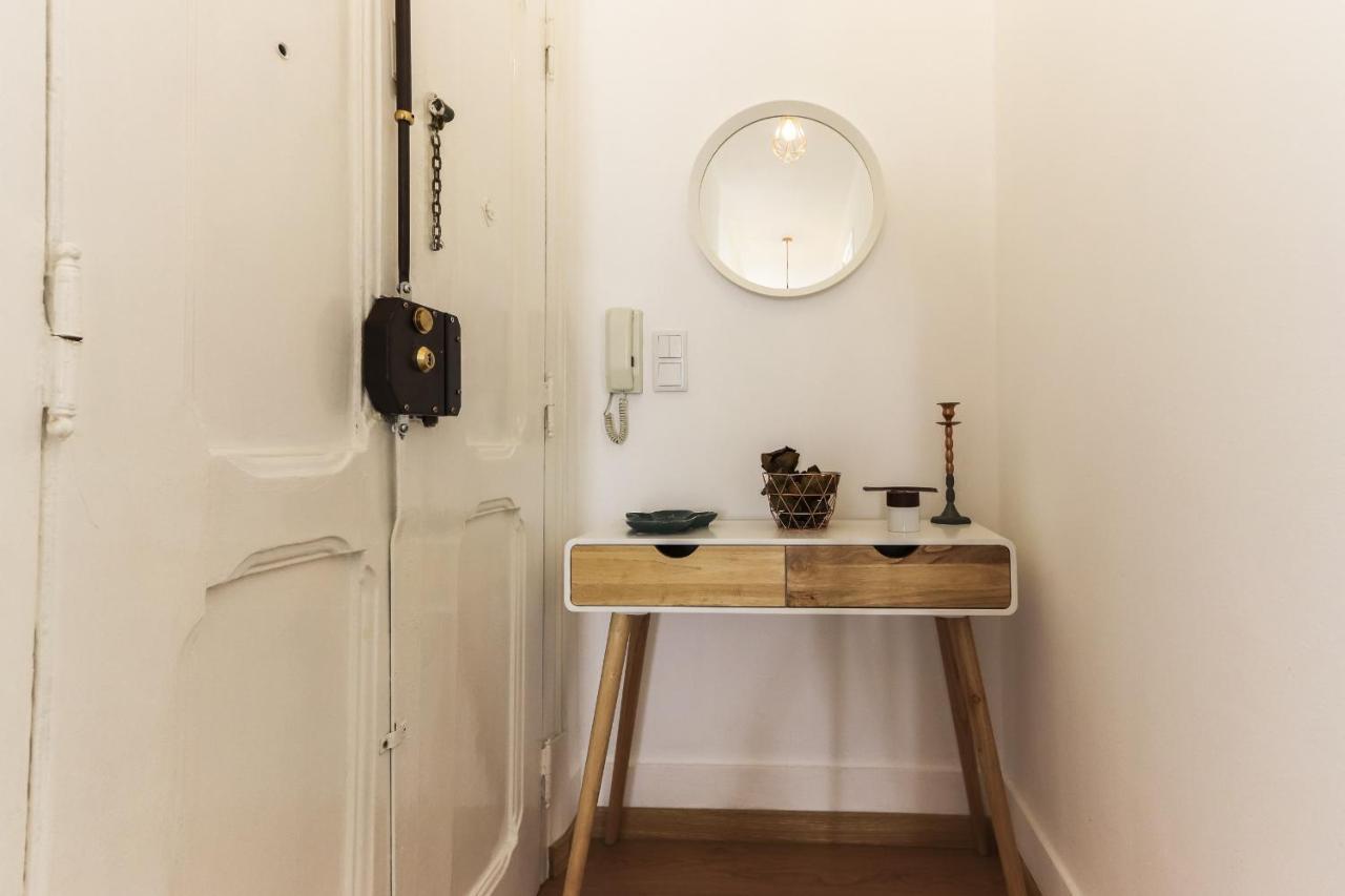 Charming Avenida By Homing Apartment Lisbon Exterior photo